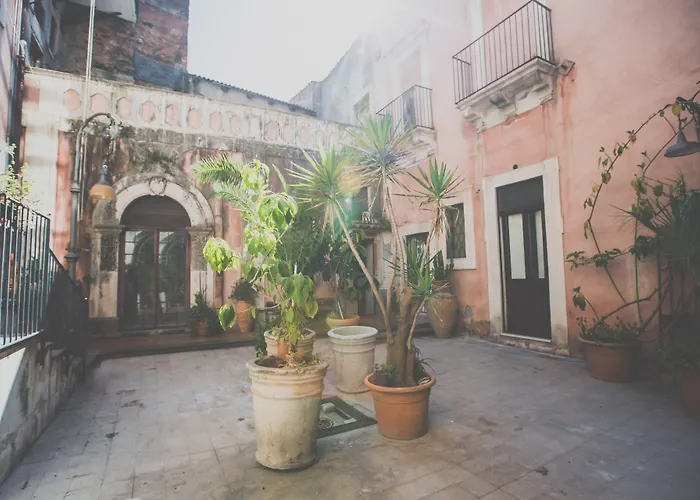 Palazzo Speciale Alojamento de Acomodação e Pequeno-almoço Catânia